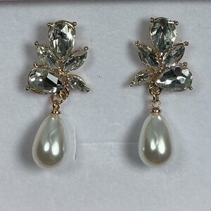 Gold Pearl Drop Earrings Crystal Pear Cut Floral Waterdrop Event Formal Classic